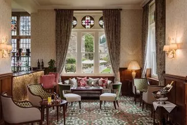 Отель Ashdown Park