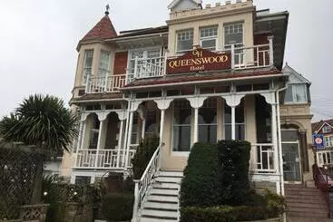 Отель Queenswood