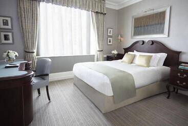 The Connaught, Maybourne Hotel Collection