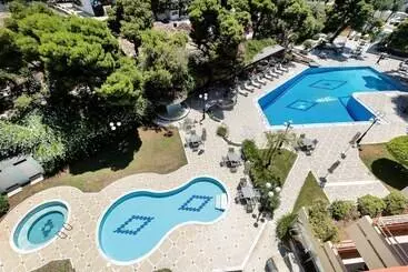 Oasis Hotel Apartments