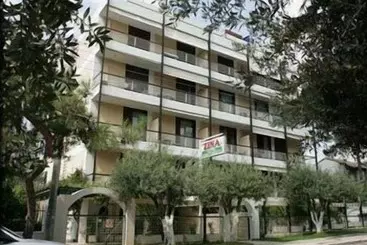 Zina Hotel Apartments