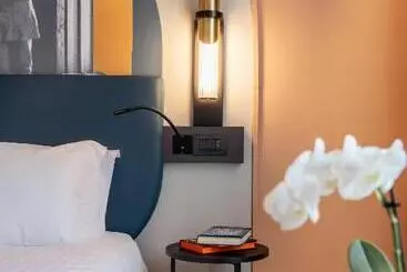 Отель Mercure Bologna Centro