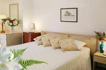 ホテル Villa Augustus