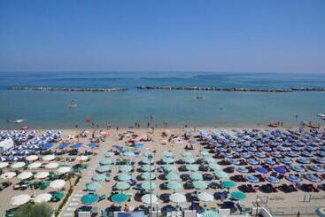 Отель Internazionale