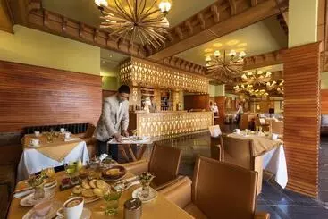 Otel Michlifen Resort & Golf