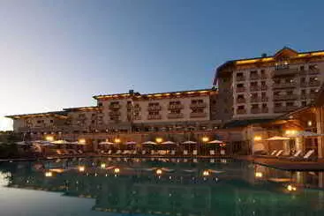 호텔 Michlifen Resort & Golf