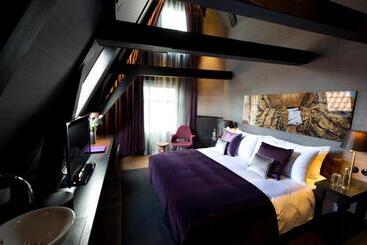 Canal House   A Curious Group Of Hotels