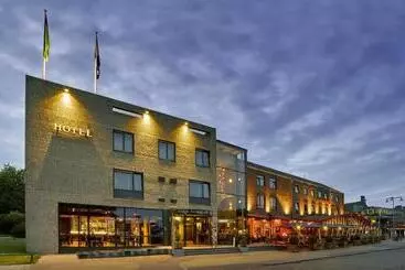 هتل Restaurant Grandcafe T Voorhuys