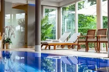 Landhuishotel De Bloemenbeek