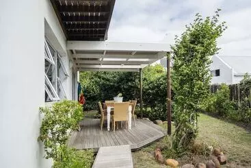 בית מלון כפרי Cape St Francis Resort