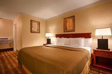 酒店 Best Western Garden Villa Inn