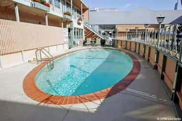 호텔 Civic Center Motor Inn