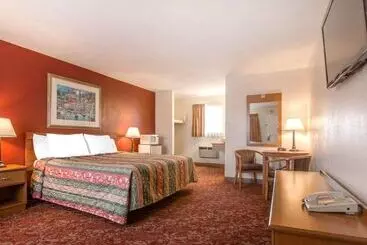 ホテル Rodeway Inn Fallbrook Downtown