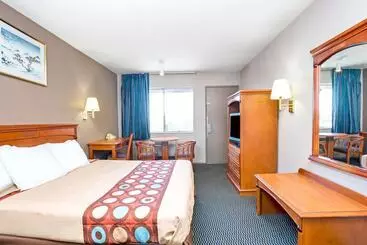 モーテル Super 8 By Wyndham Upland Ontario Ca