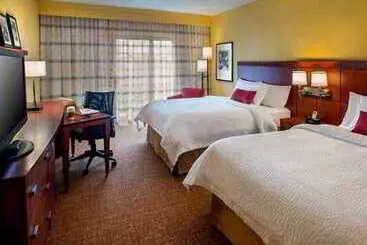 فندق Courtyard By Marriott Norwalk