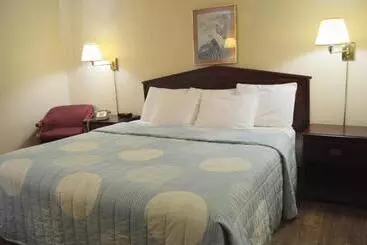 בית מלון כפרי Extended Stay Warrenton Inn