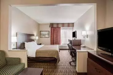 فندق Quality Inn & Suites Lawrence University Area