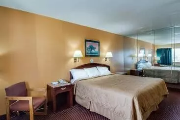 Otel Econo Lodge Near Bluefield College