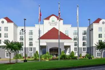 فندق Embassy Suites By Hilton Atlanta Airport