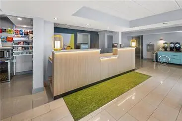Hotelli La Quinta Inn By Wyndham Waldorf