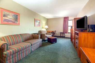 Hotel Baymont By Wyndham Amarillo East