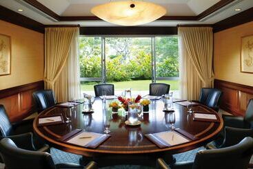 The Kahala Hotel And Resort