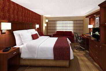 هتل Courtyard Atlanta Decatur Downtown/emory