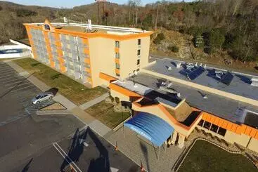 Отель Howard Johnson By Wyndham Lexington