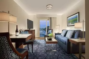 فندق Hyannis Harbor