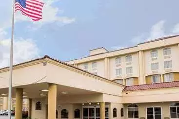 فندق Quality Inn & Suites Winter Park Village Area