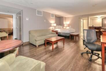 The Ramsey Hotel And Convention Center