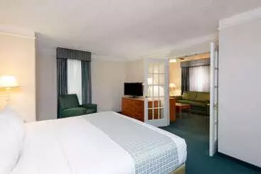 فندق La Quinta Inn By Wyndham Farmington