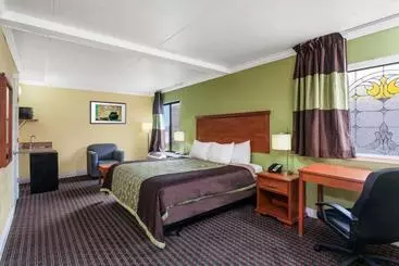 בית מלון כפרי Days Inn By Wyndham Bowling Green