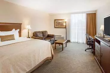 Hotelli Wyndham Riverfront