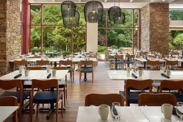 בית מלון כפרי Emory Conference Center