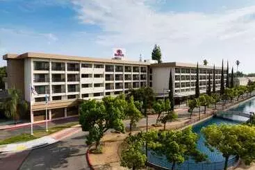 فندق Hilton Stockton
