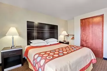 Otel Super 8 By Wyndham Newark De