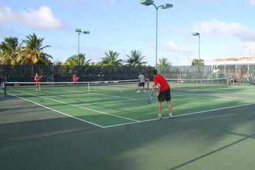 هتل Tamarind Reef Resort Spa & Marina