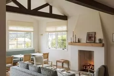 هتل Villa Mara Carmel