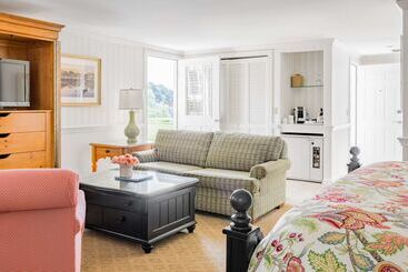 Wequassett Resort And Golf Club