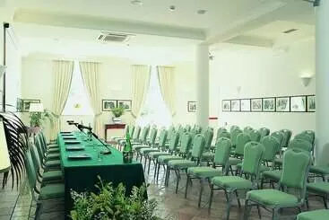 Отель Caesar Augustus