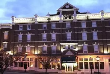 호텔 General Morgan Inn