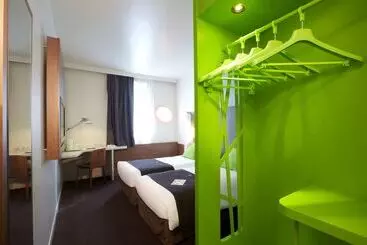 ホテル Campanile Vire