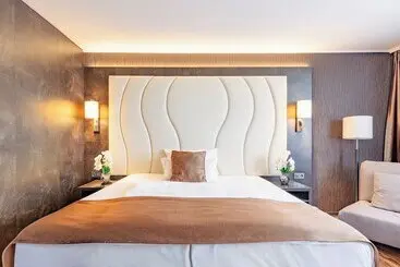 Hotell Plaza Premium Darmstadt