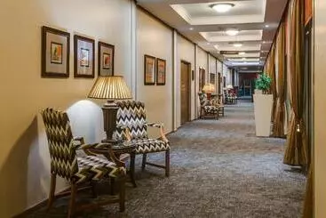 Protea Hotel By Marriott Karridene Beach