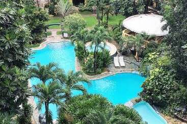 Resort Paradise Garden Hotel And Convention Center Boracay Powered By Aston