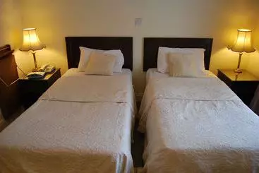 ホテル Olivers Lodge