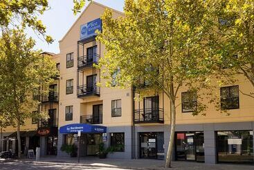 Best Western Northbridge Apartments