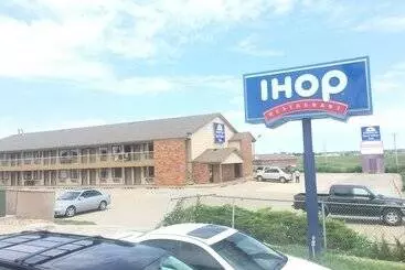 هتل Americas Best Value Inn Garden City