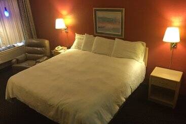 Отель Americas Best Value Inn Garden City